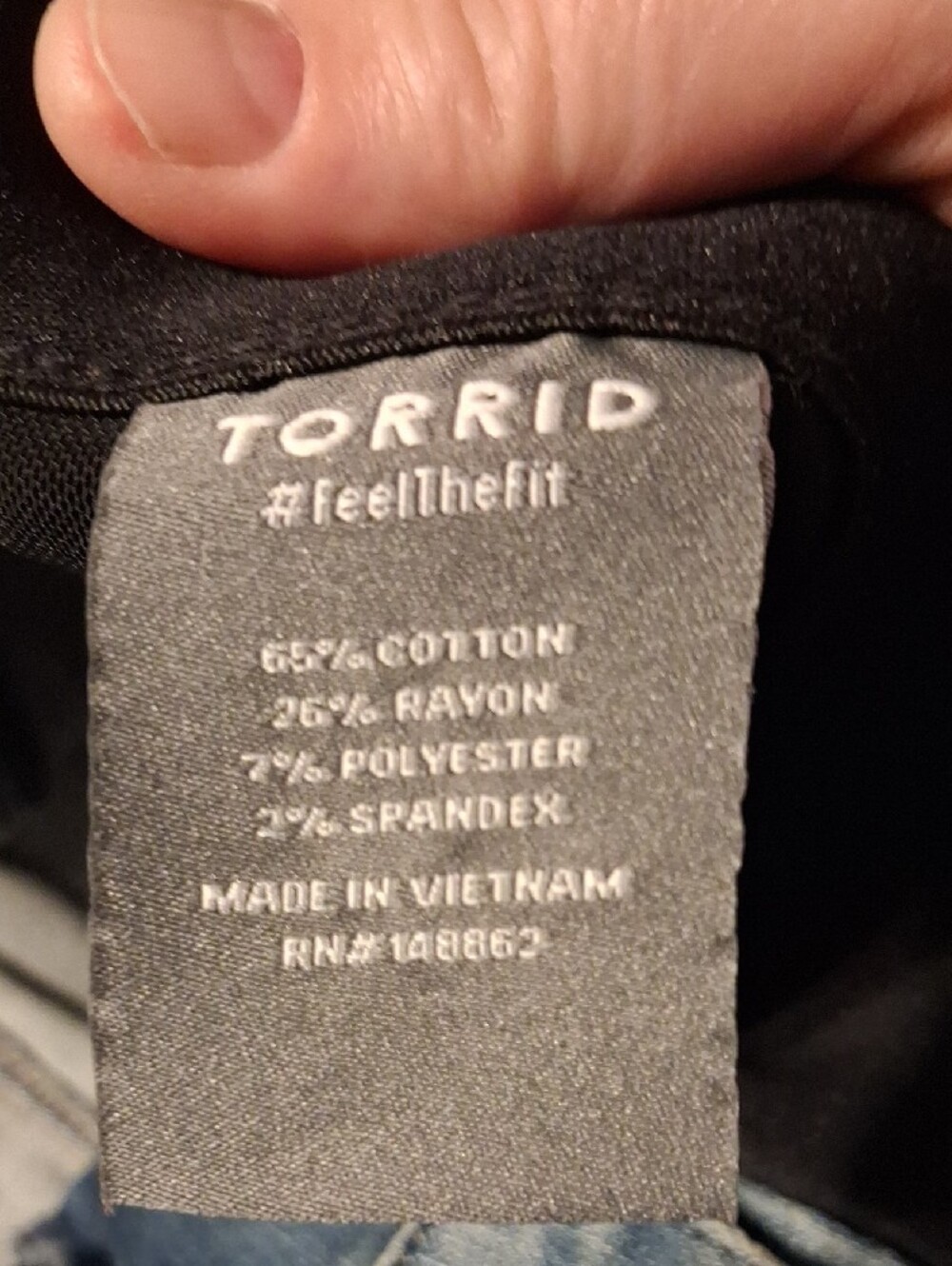 Torrid Bombshell Straight 26R New Without Tags- Medium Blue Straight Leg Jeans - Picture 4 of 4